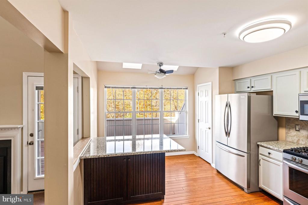 863 BRECKINRIDGE COURT