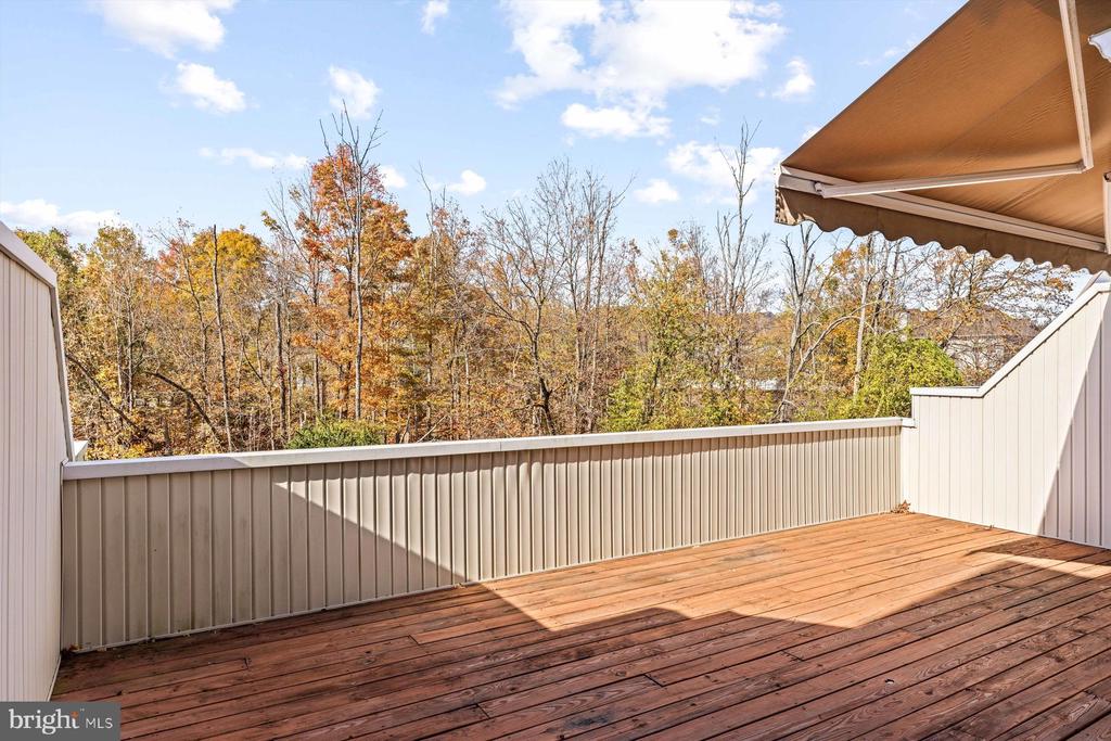 863 BRECKINRIDGE COURT