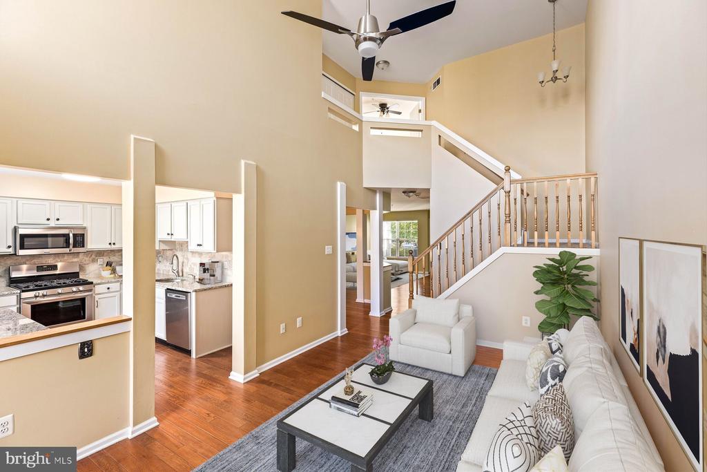 863 BRECKINRIDGE COURT