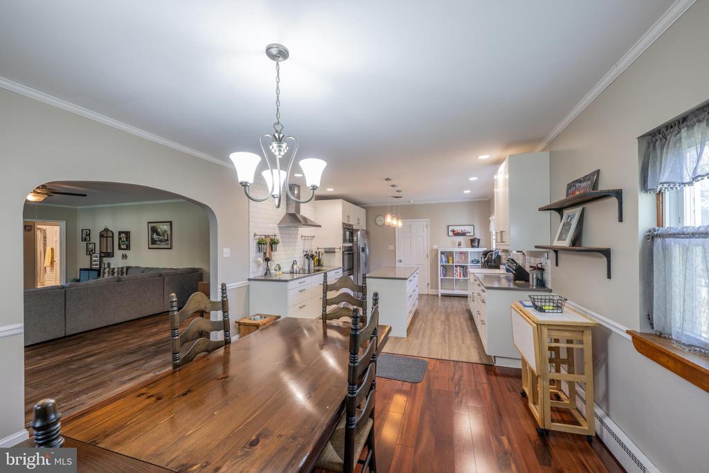 1365 SLEEPY HOLLOW ROAD