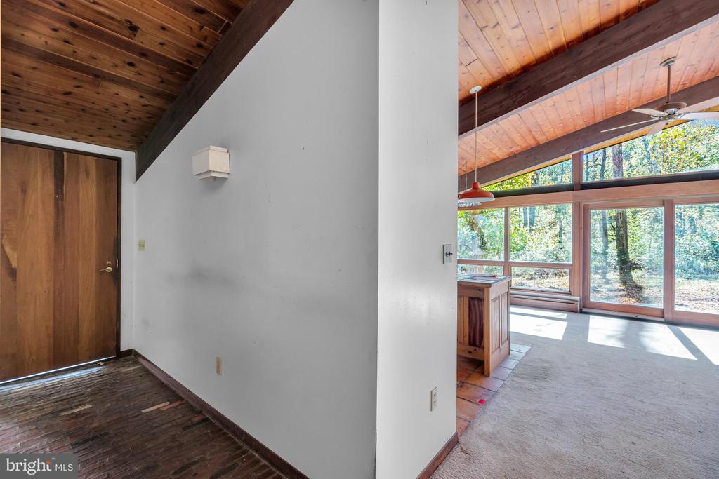 142 WOODLAND DRIVE