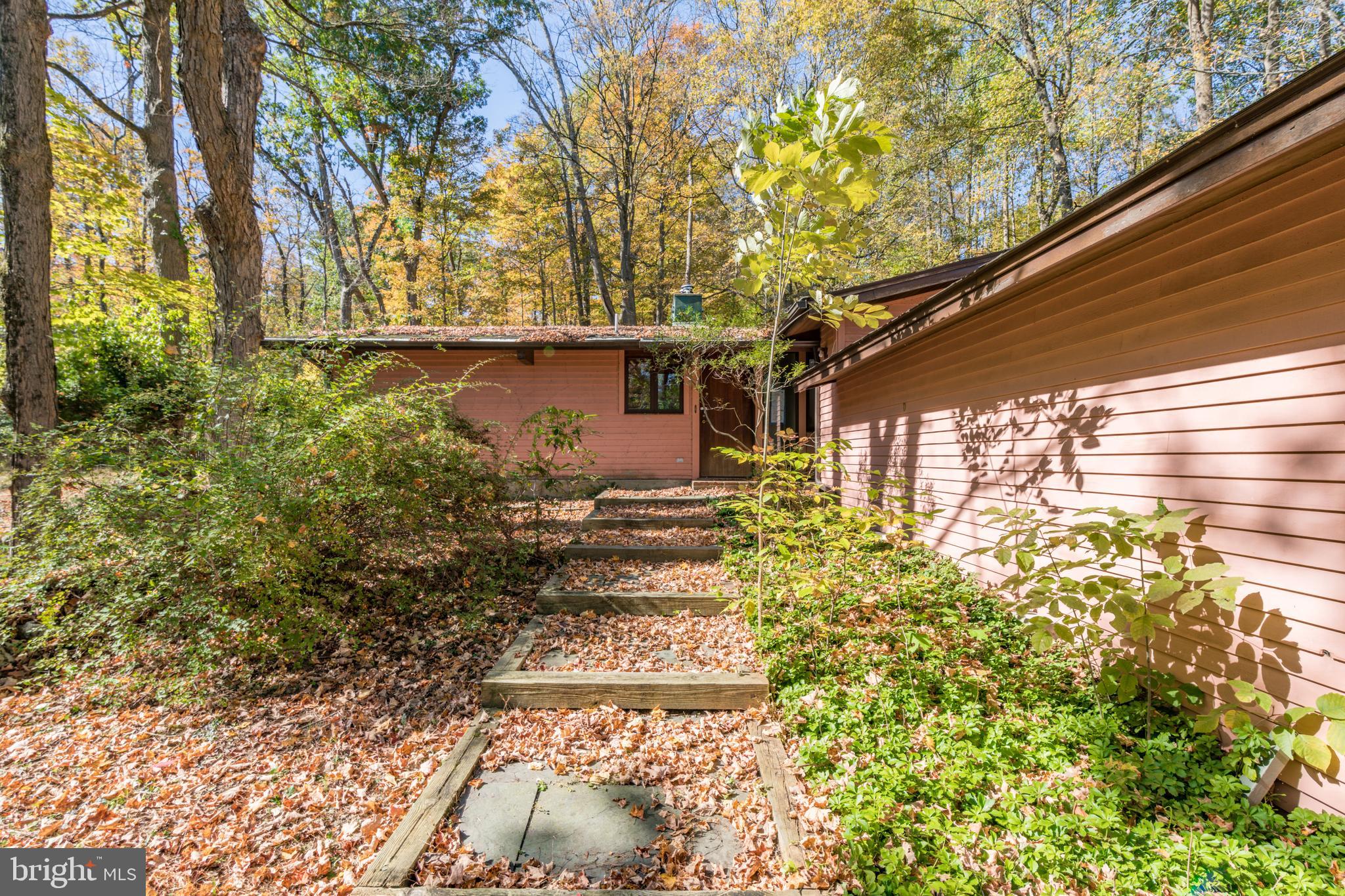 142 WOODLAND DRIVE