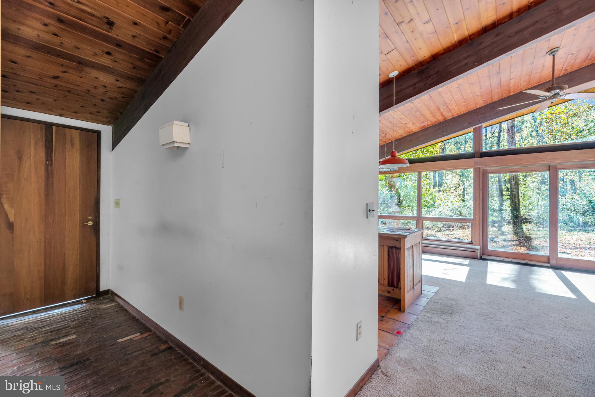 142 WOODLAND DRIVE