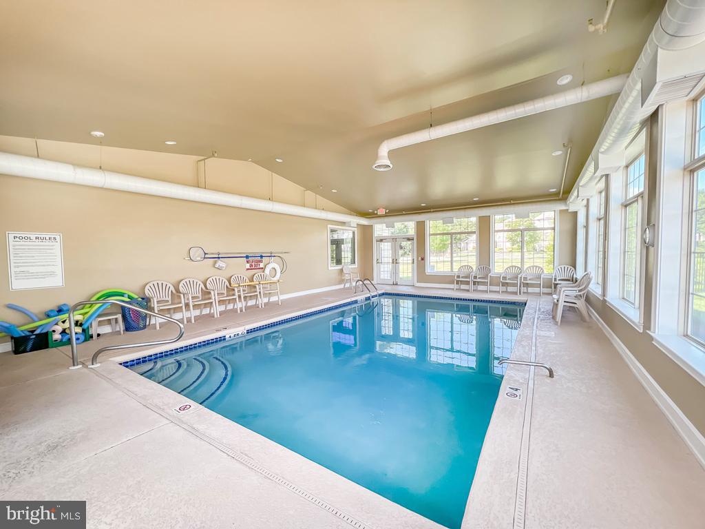 240 WILLOW DRIVE