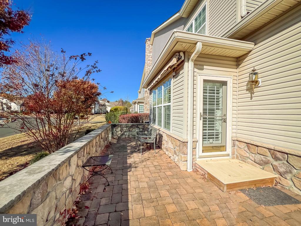 240 WILLOW DRIVE
