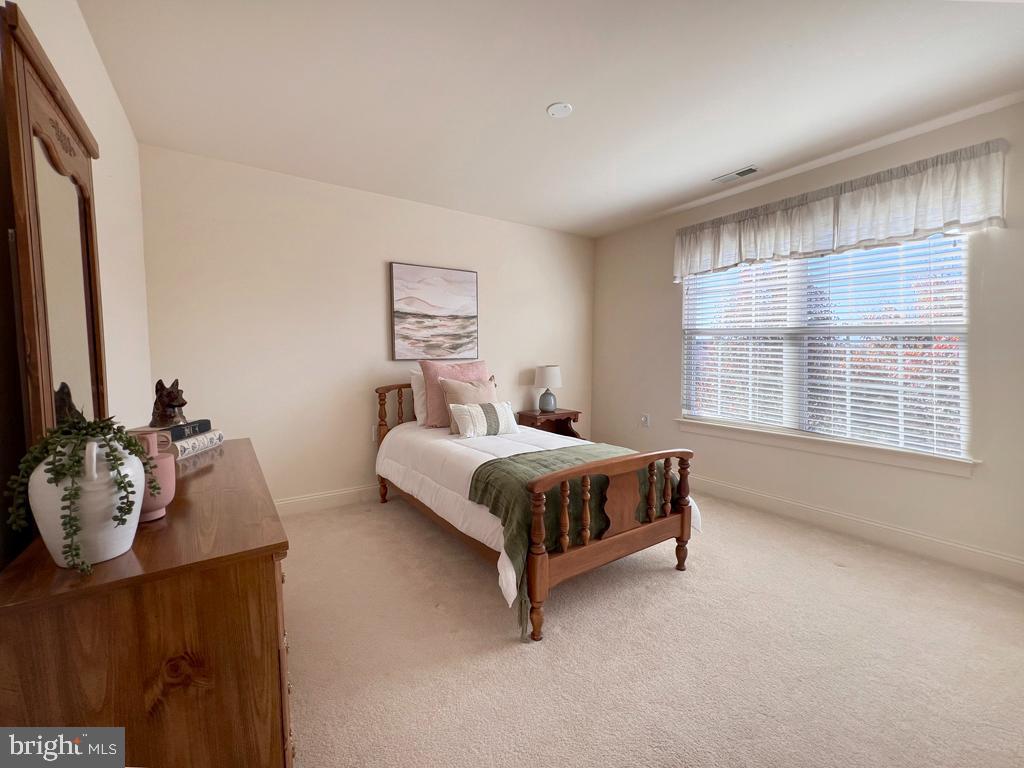 240 WILLOW DRIVE