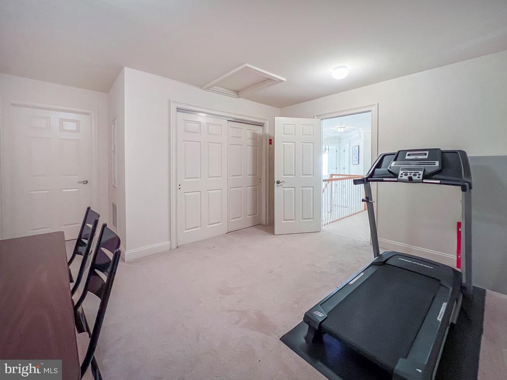 240 WILLOW DRIVE