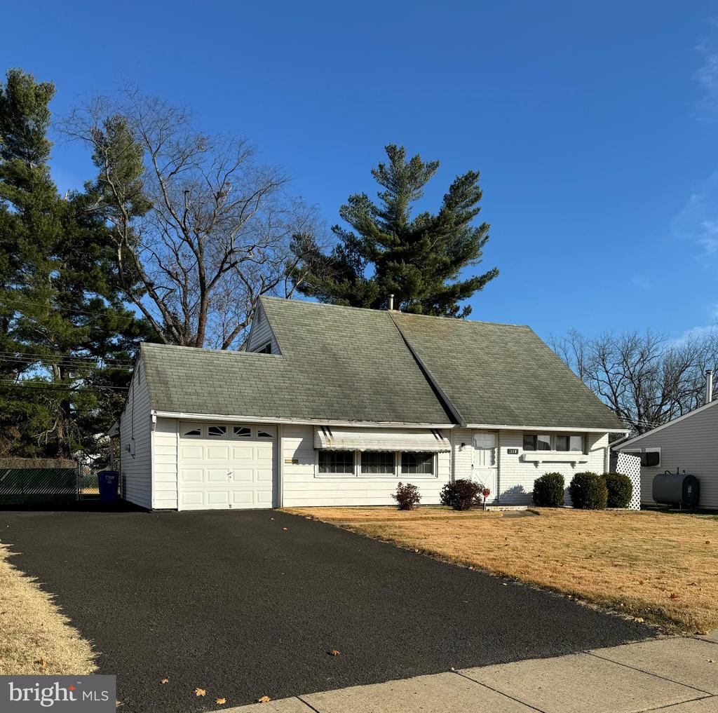 118 VERMONT LANE