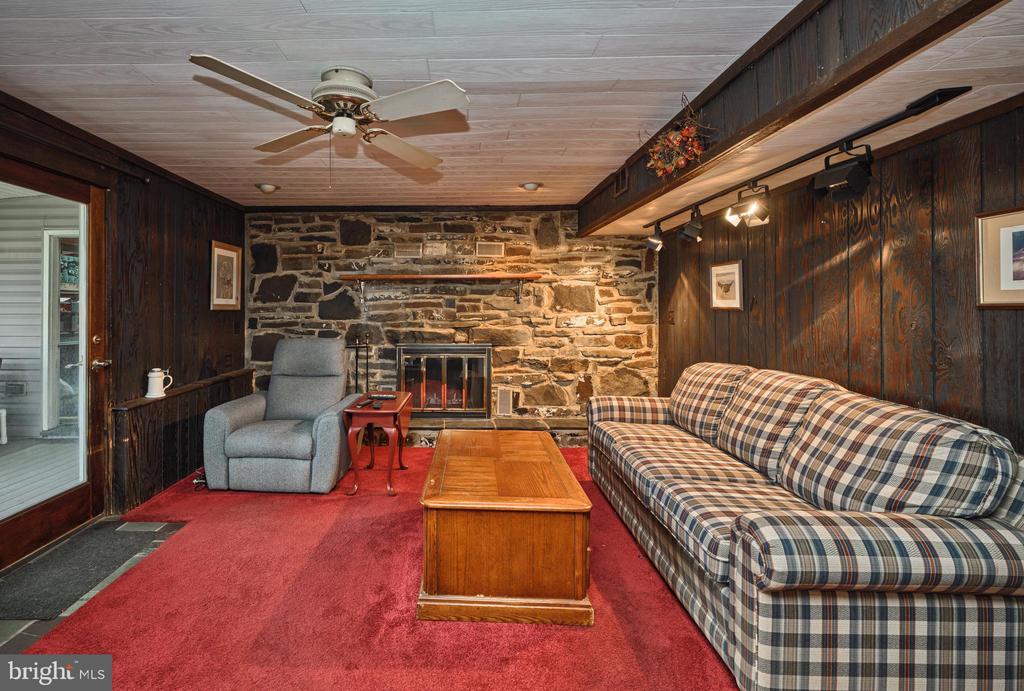 1184 DARRAH ROAD