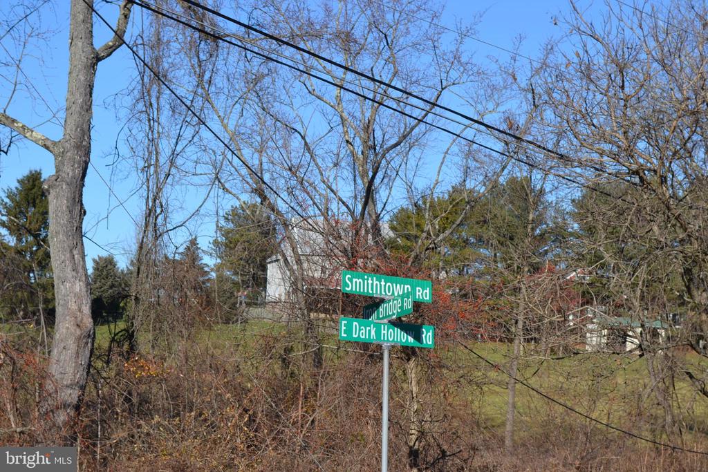 345 E DARK HOLLOW ROAD 3