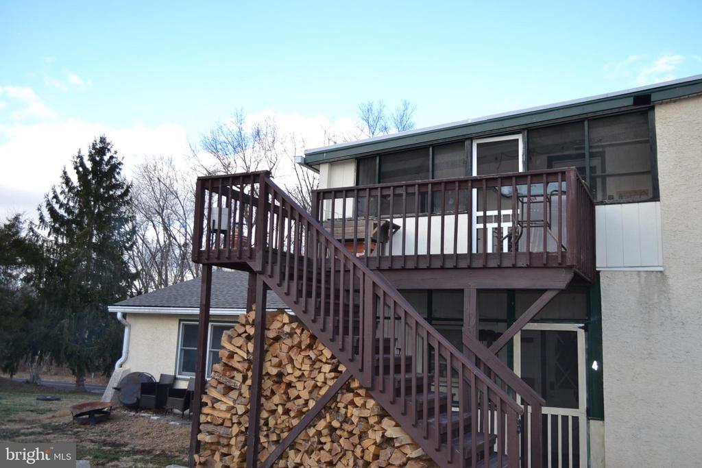 345 E DARK HOLLOW ROAD 3