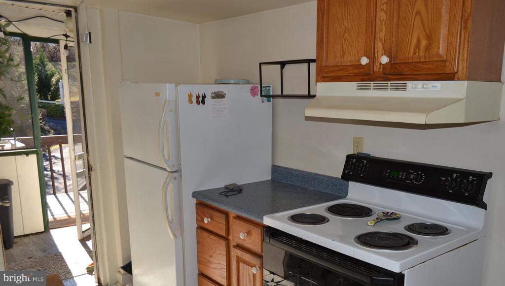 345 E DARK HOLLOW ROAD 3