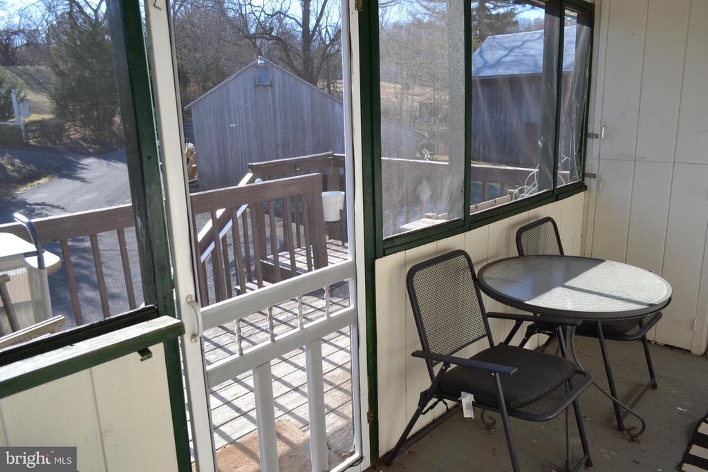 345 E DARK HOLLOW ROAD 3