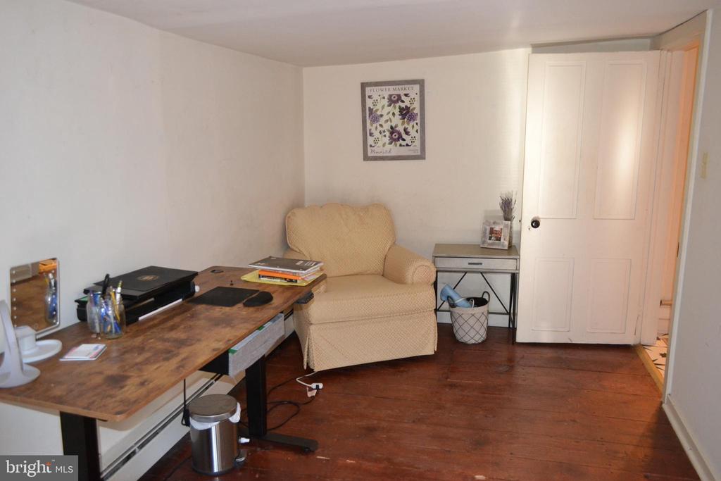 345 E DARK HOLLOW ROAD 3