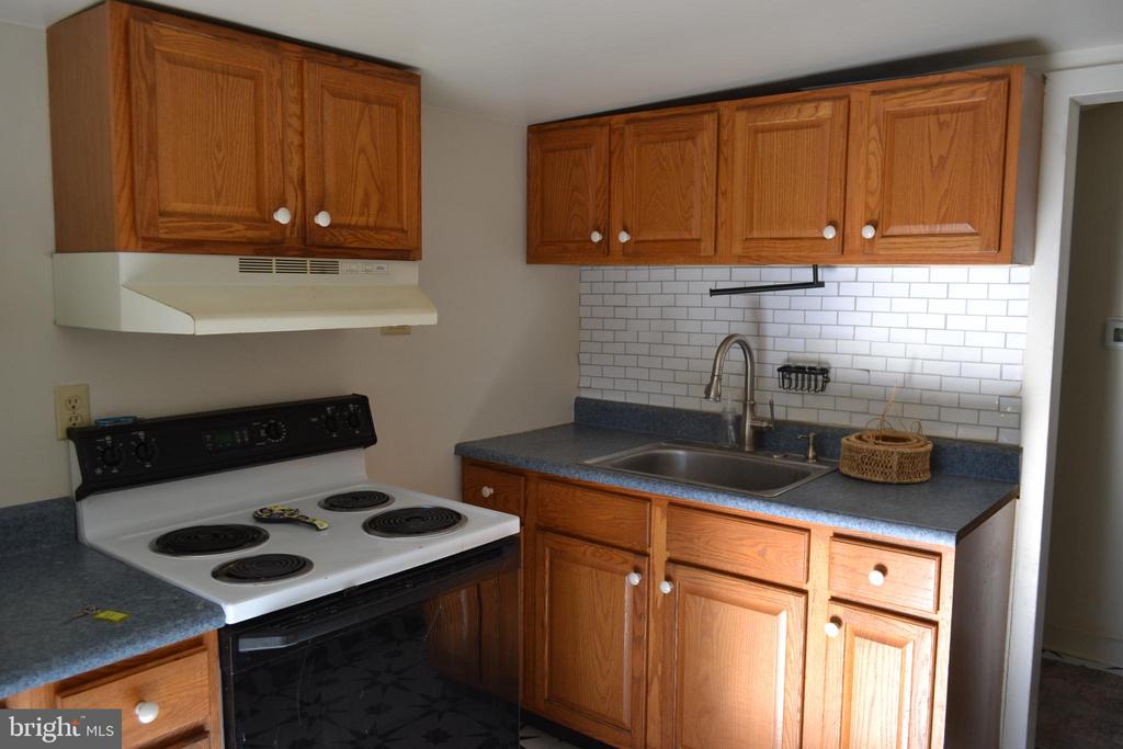 345 E DARK HOLLOW ROAD 3