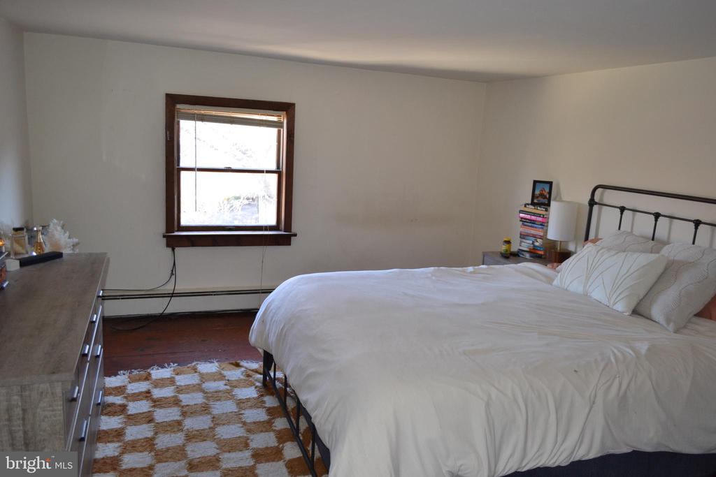 345 E DARK HOLLOW ROAD 3