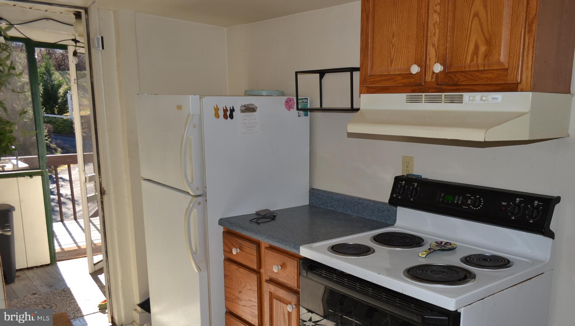 345 E DARK HOLLOW ROAD 3