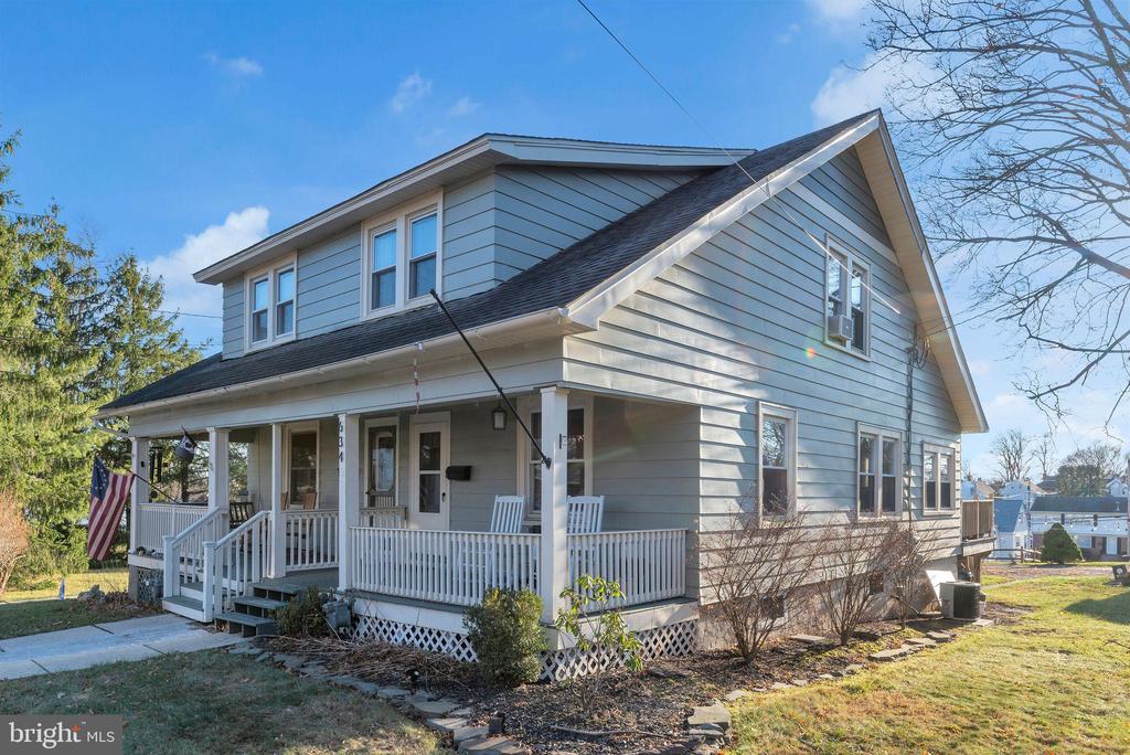 634 BUTTONWOOD STREET