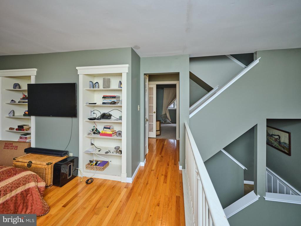 14 INGHAM WAY