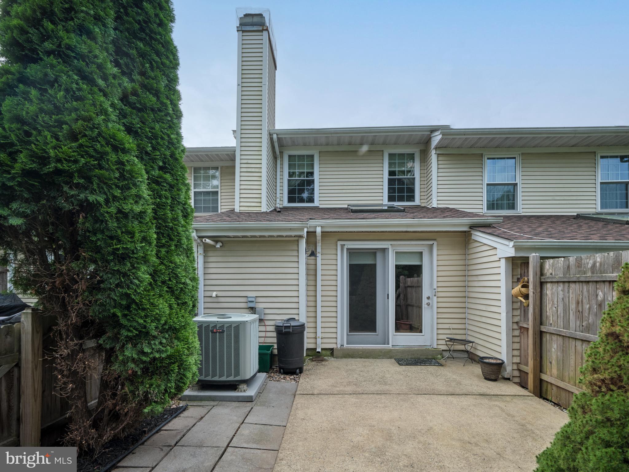 313 LEEDOM WAY 63