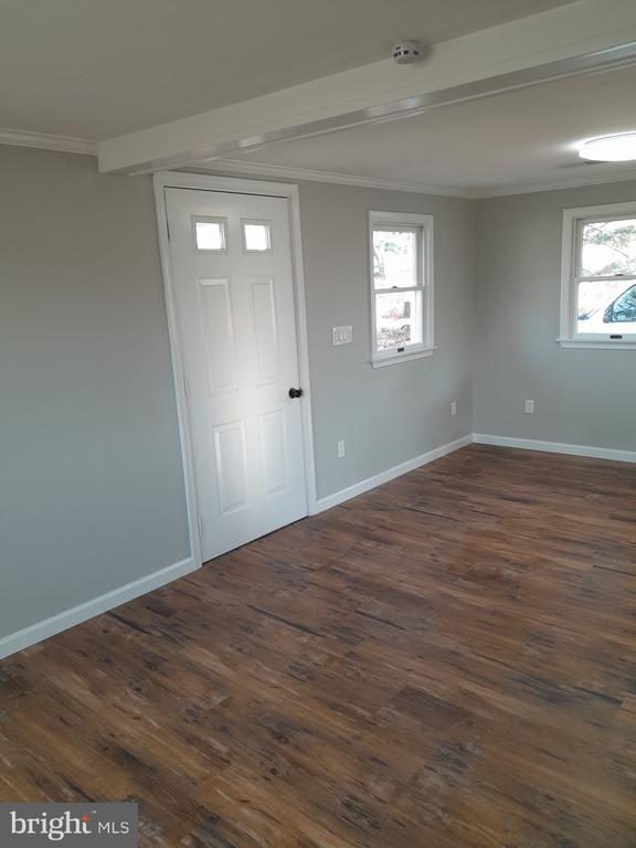 1656 CHESTNUT RIDGE ROAD