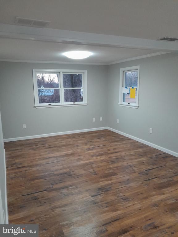 1656 CHESTNUT RIDGE ROAD