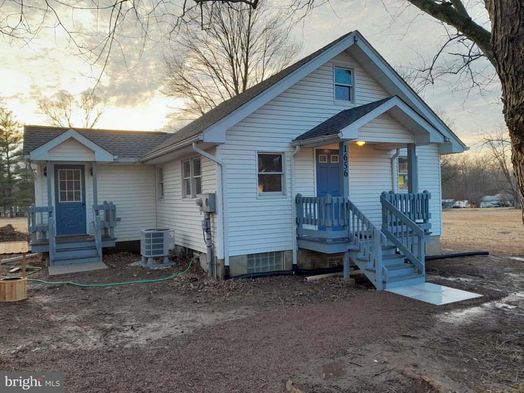 1656 CHESTNUT RIDGE ROAD