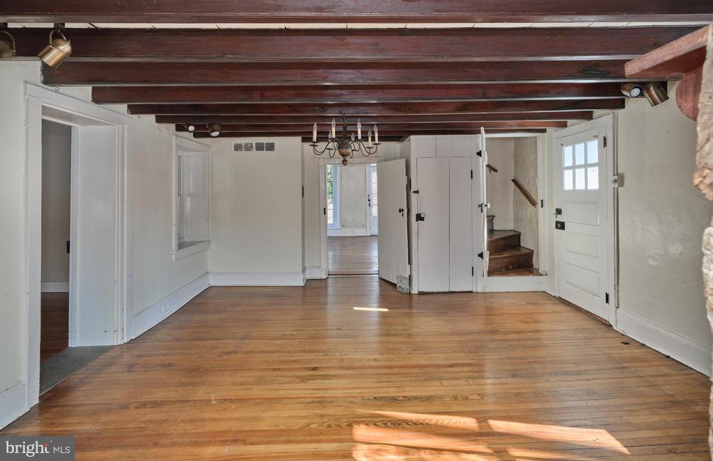 1808 BUSTLETON PIKE
