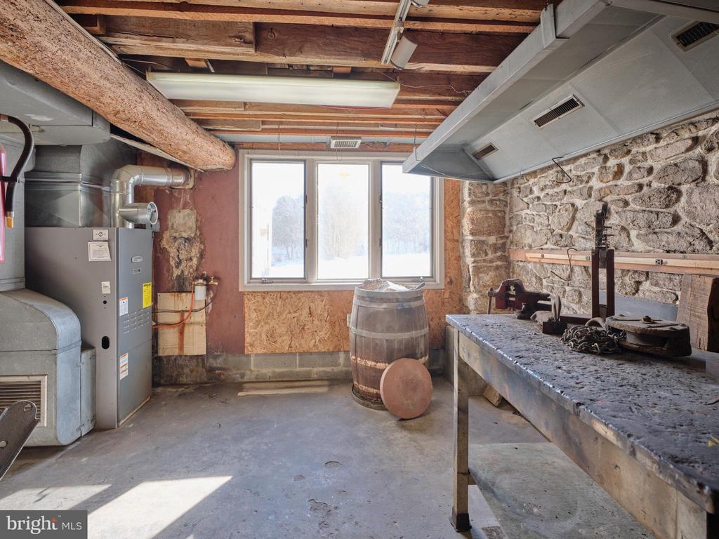 1808 BUSTLETON PIKE