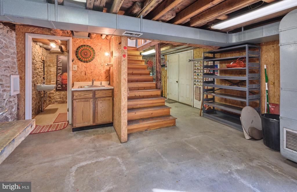1808 BUSTLETON PIKE