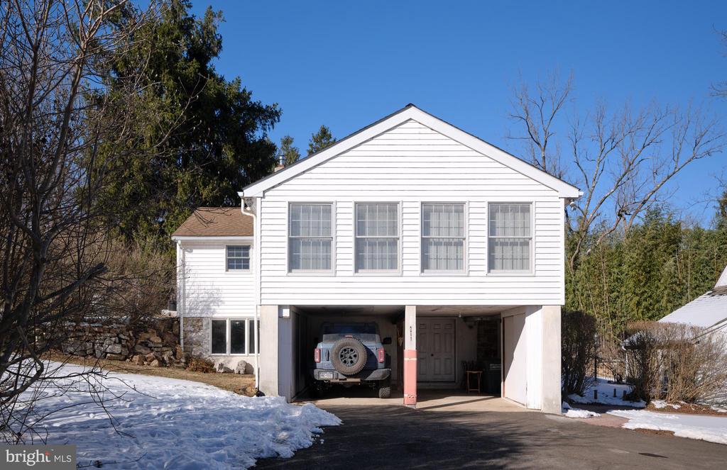 1808 BUSTLETON PIKE