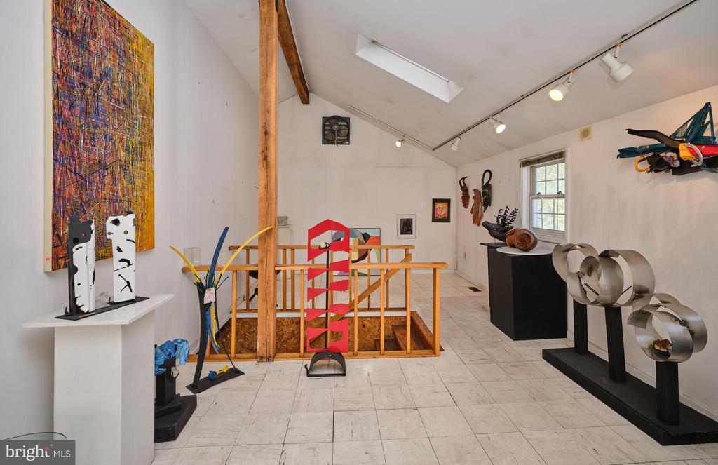 1808 BUSTLETON PIKE