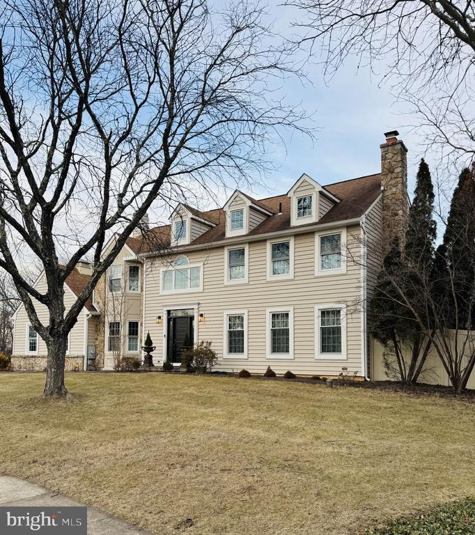 6 RIVERSTONE CIRCLE