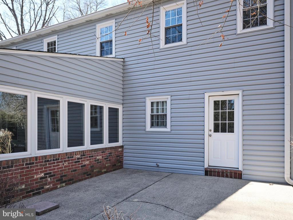 1280 TAYLORSVILLE ROAD