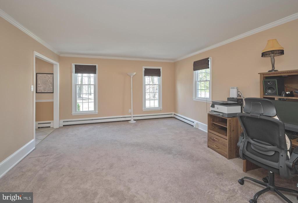 1280 TAYLORSVILLE ROAD