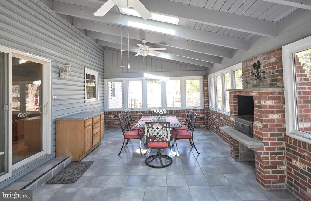 1280 TAYLORSVILLE ROAD
