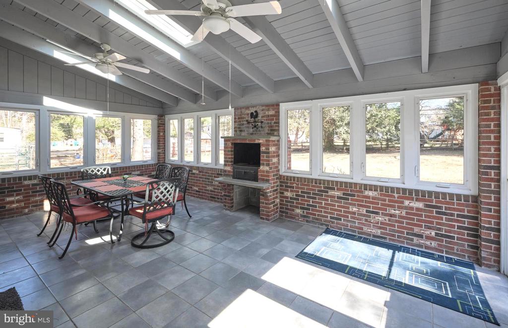 1280 TAYLORSVILLE ROAD