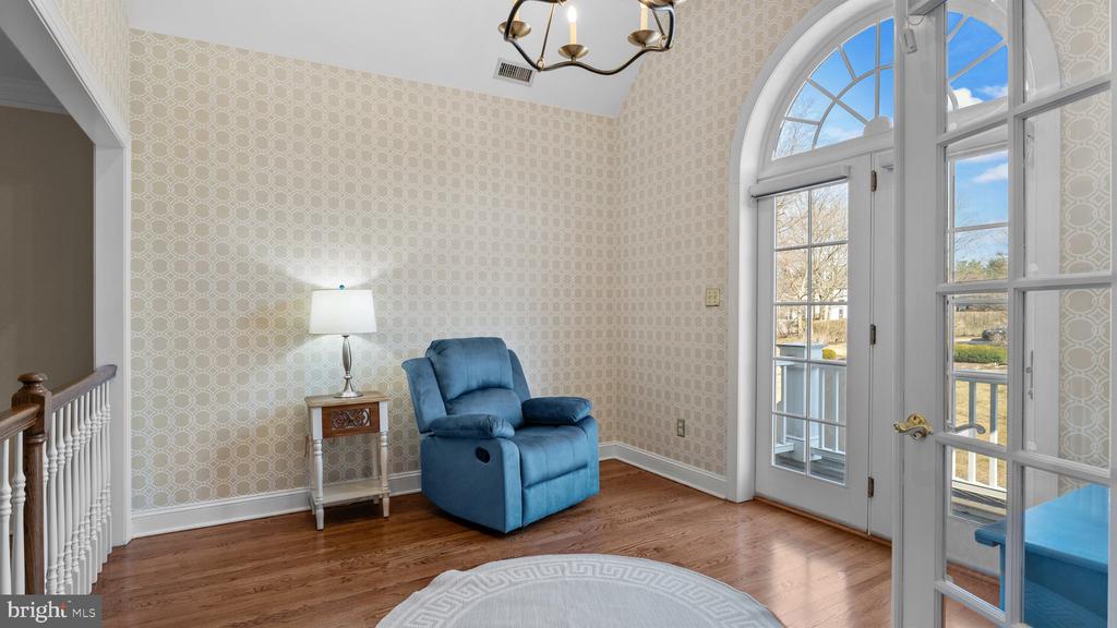 17 GREENBRIAR CIRCLE