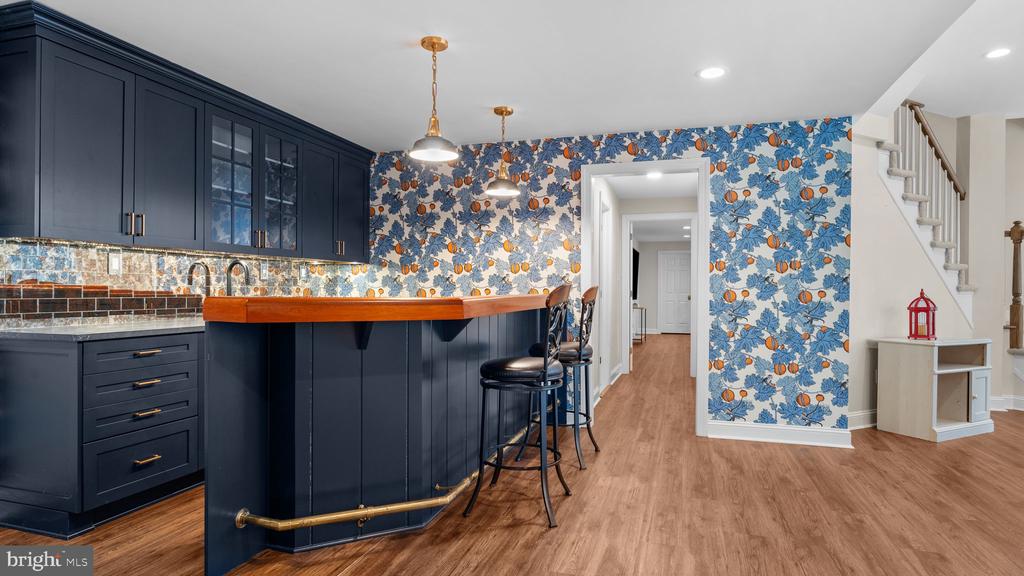 17 GREENBRIAR CIRCLE