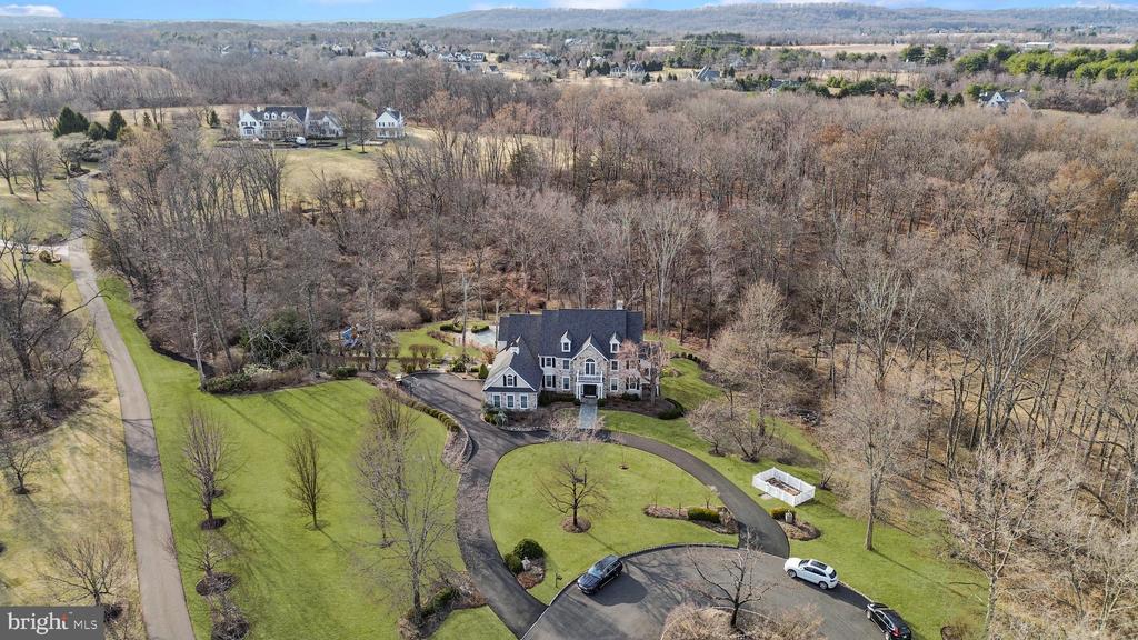 17 GREENBRIAR CIRCLE