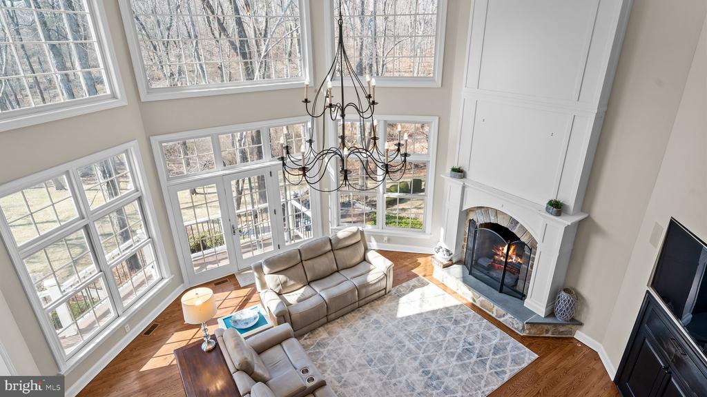 17 GREENBRIAR CIRCLE