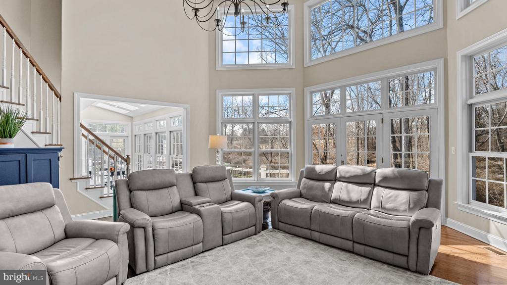 17 GREENBRIAR CIRCLE