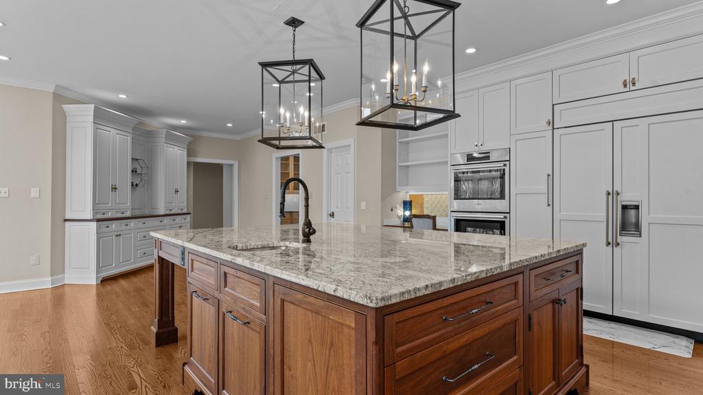 17 GREENBRIAR CIRCLE