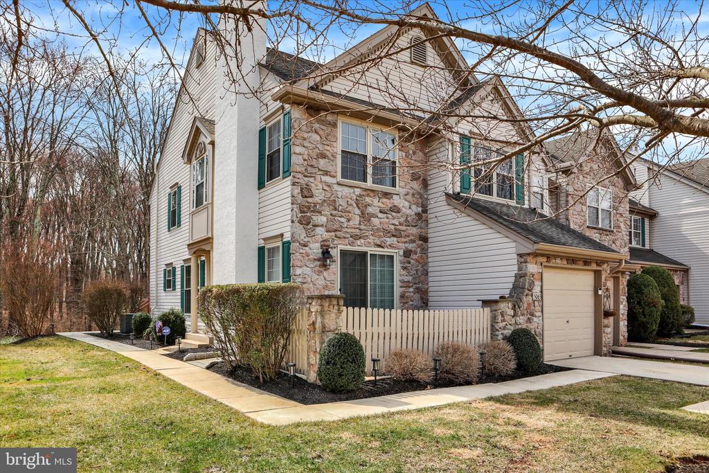 5063 ROSEWOOD DRIVE