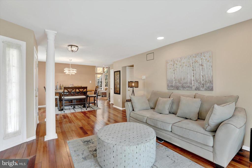 5063 ROSEWOOD DRIVE