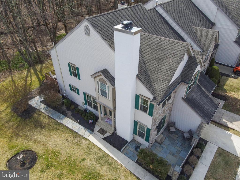 5063 ROSEWOOD DRIVE