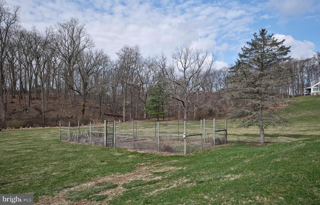 4902 ANDERSON ROAD