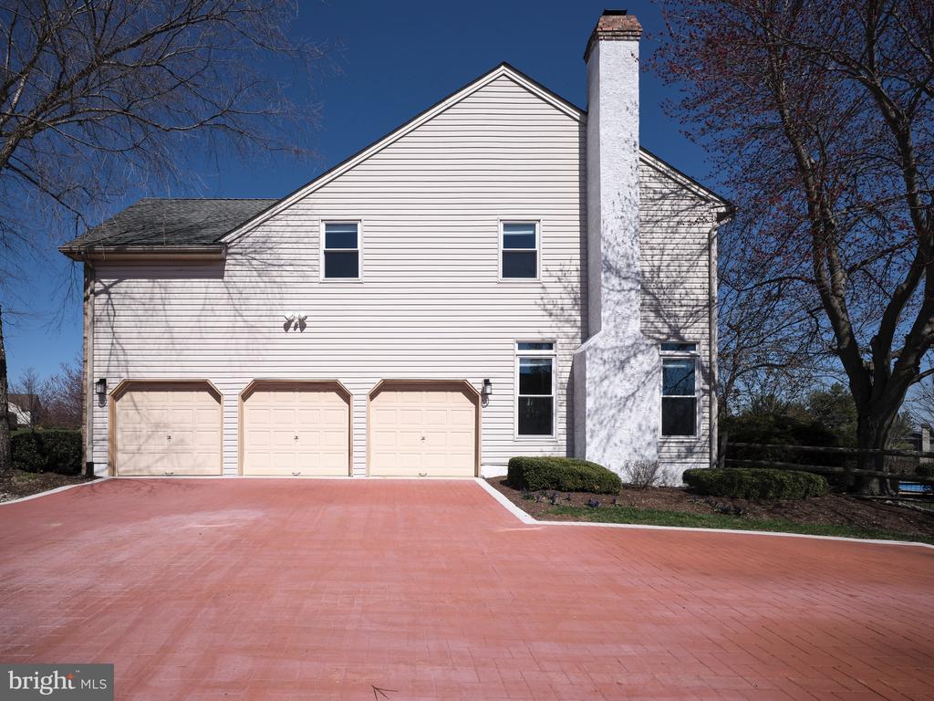 4524 EVERVIEW DRIVE