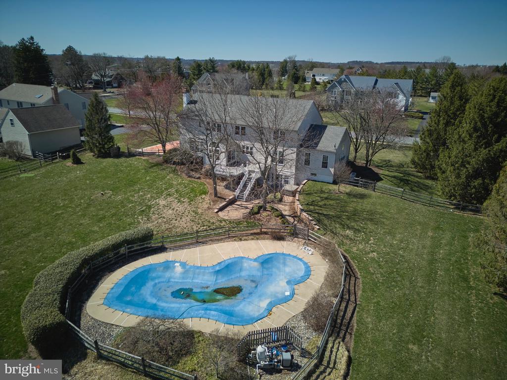 4524 EVERVIEW DRIVE