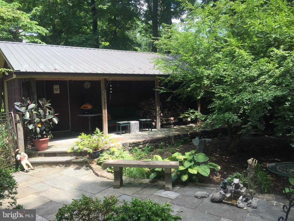2946 COMFORT ROAD